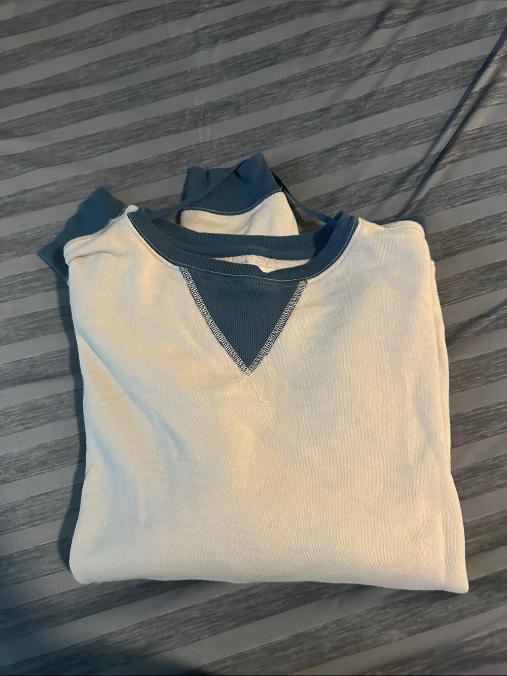 Women’s Free People We The Free Crewneck Oversized Sweater - Ivory Blue Trim XS